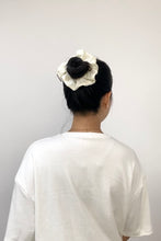 Load image into Gallery viewer, Creamy Scrunchie
