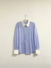 Load image into Gallery viewer, Blue and white shirt
